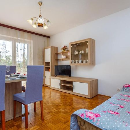 Apartment Dragica Крк Экстерьер фото