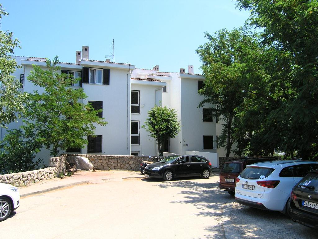 Apartment Dragica Крк Экстерьер фото